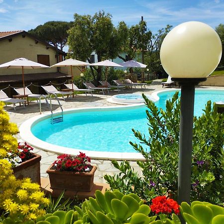Agriturismo La Luciana Кастильоне-делла-Пеская Экстерьер фото
