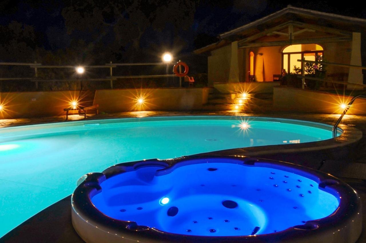 Agriturismo La Luciana Кастильоне-делла-Пеская Экстерьер фото