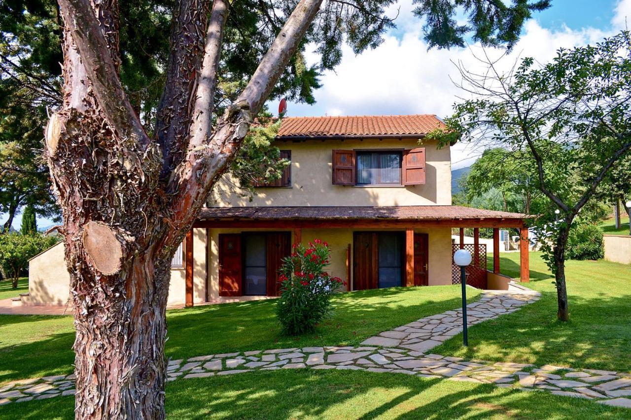 Agriturismo La Luciana Кастильоне-делла-Пеская Экстерьер фото