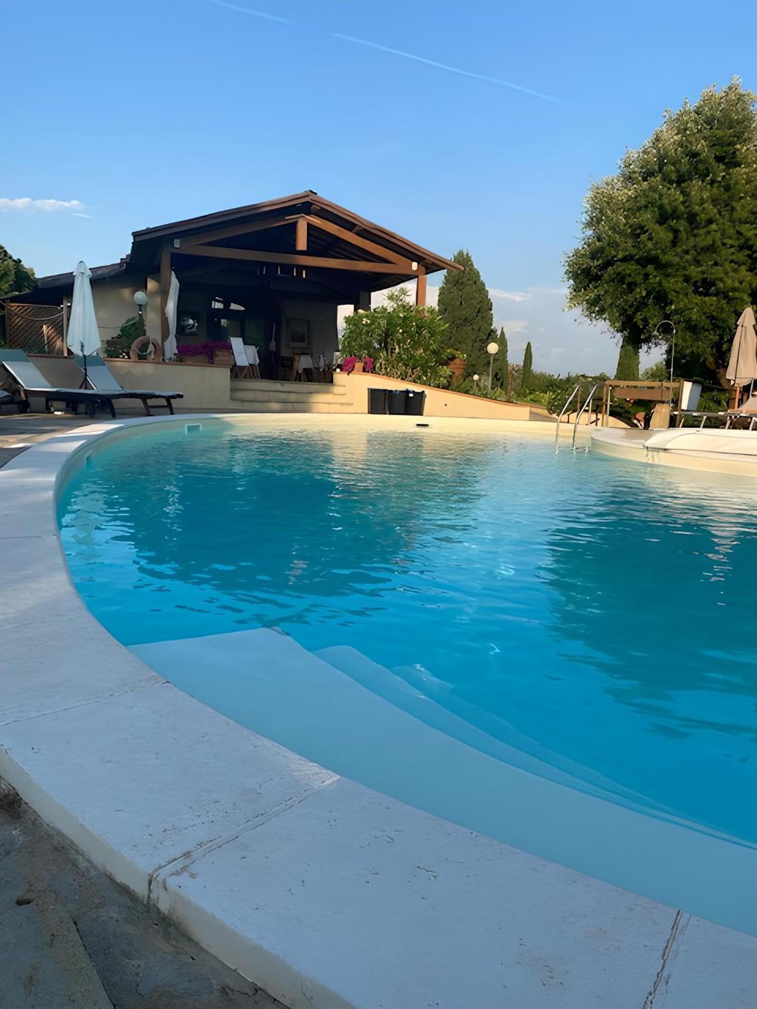 Agriturismo La Luciana Кастильоне-делла-Пеская Экстерьер фото