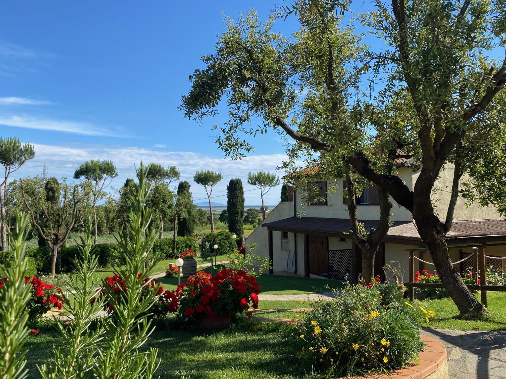 Agriturismo La Luciana Кастильоне-делла-Пеская Экстерьер фото
